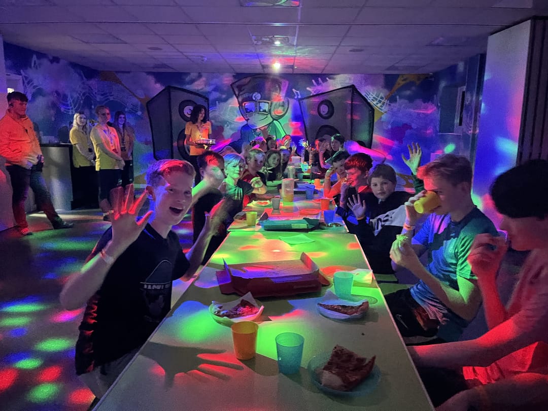 Airhop Birthday Parties | Guildford - image 1